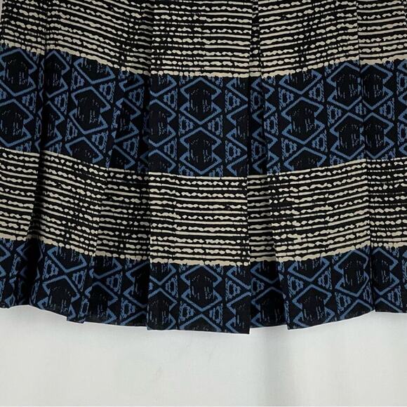 Madison Jules Black Blue Cream Batik Style Print Pleated Full Skirt NWOT Size M - Picture 6 of 10